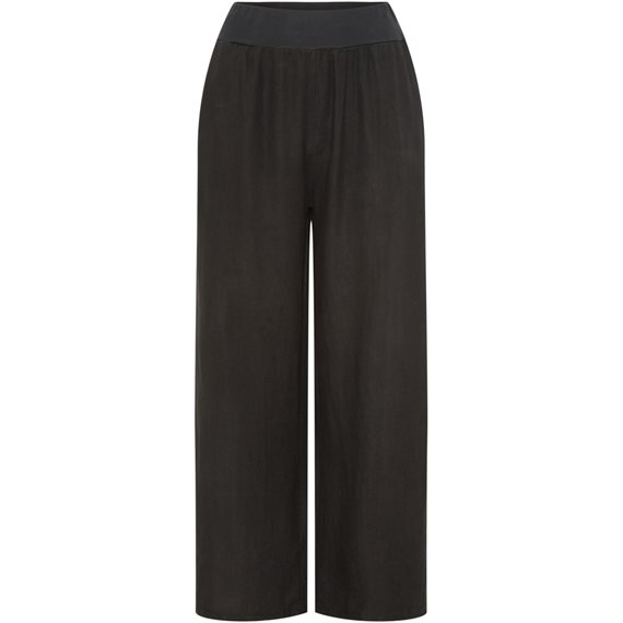 Marta - Anette Bukser - Black