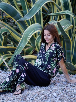 Black Colour - Zennia Bluse - Black Flower