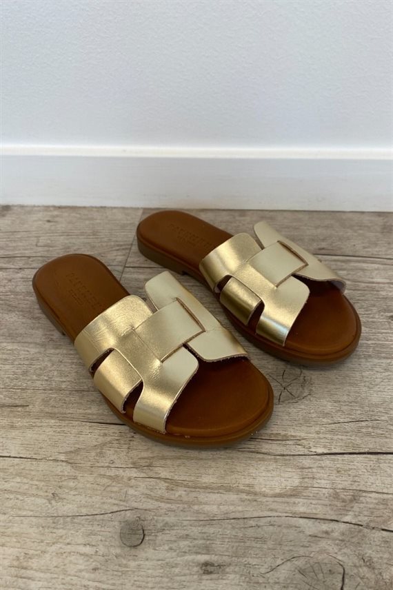 Pavement - Aline Sandal - Gold 